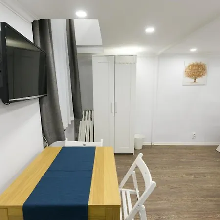 דירה Downtown Hideaway בודפשט