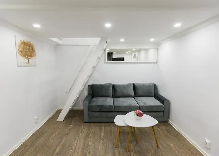 דירה Downtown Hideaway *